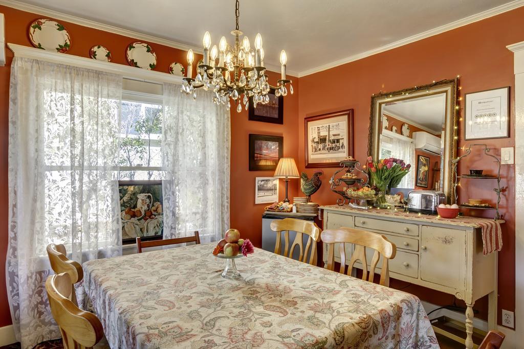 Hillcrest House Bed & Breakfast San Diego Exterior photo